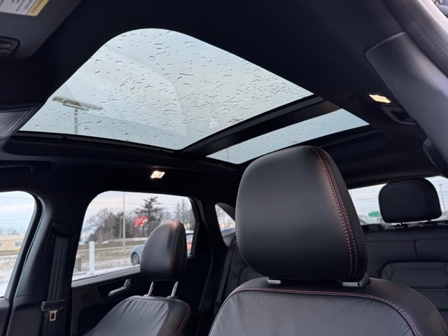 2024 Ford Escape ST-Line Elite w/ Panoramic Moonroof + Head-Up Display