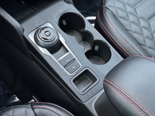 2024 Ford Escape ST-Line Elite w/ Panoramic Moonroof + Head-Up Display