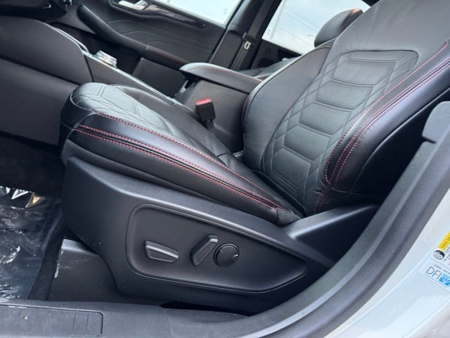 2024 Ford Escape ST-Line Elite w/ Panoramic Moonroof + Head-Up Display