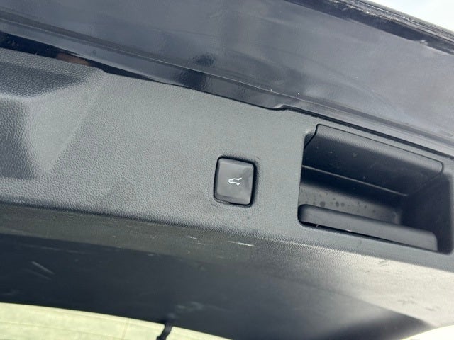 2023 Ford Escape Hybrid ST-Line Elite w/ Panoramic Moonroof + Head-Up Display