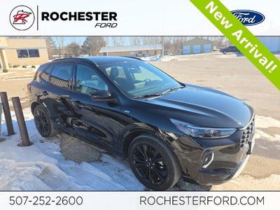 2023 Ford Escape Hybrid ST-Line Elite w/ Panoramic Moonroof + Head-Up Display
