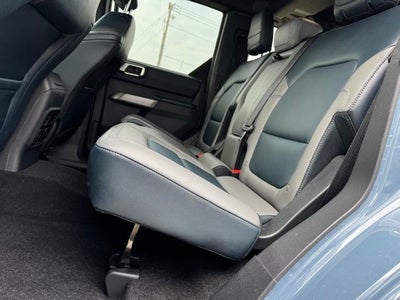 2023 Ford Bronco Outer Banks w/ Heated Steering Wheel + Navigation