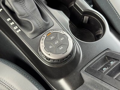 2023 Ford Bronco Outer Banks w/ Heated Steering Wheel + Navigation