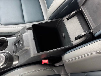 2023 Ford Bronco Outer Banks w/ Heated Steering Wheel + Navigation