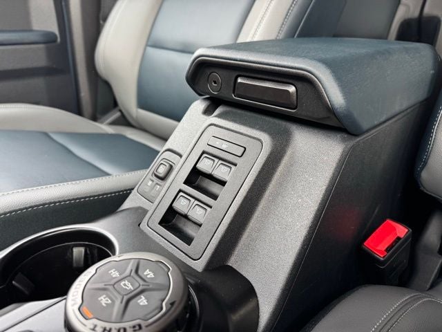 2023 Ford Bronco Outer Banks w/ Heated Steering Wheel + Navigation