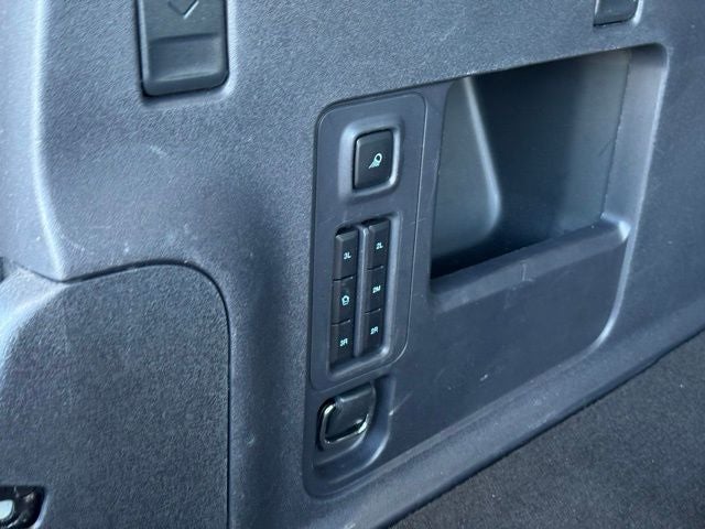 2025 Ford Expedition Max Active w/ Panoramic Moonroof + 8 Passenger Seating (2nd R