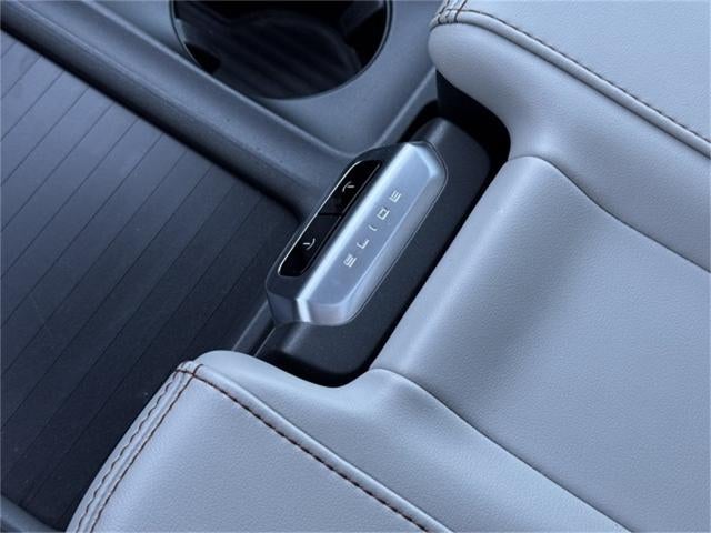 2025 Ford Expedition Max Active w/ Panoramic Moonroof + 8 Passenger Seating (2nd R