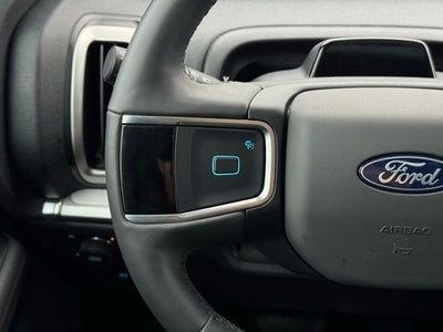 2025 Ford Expedition Max Active w/ Panoramic Moonroof + 8 Passenger Seating (2nd R