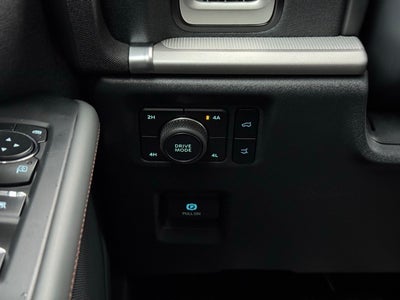 2025 Ford Expedition Max Active w/ Panoramic Moonroof + 8 Passenger Seating (2nd R