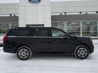 2025 Ford Expedition Max Active w/ Panoramic Moonroof + 8 Passenger Seating (2nd R