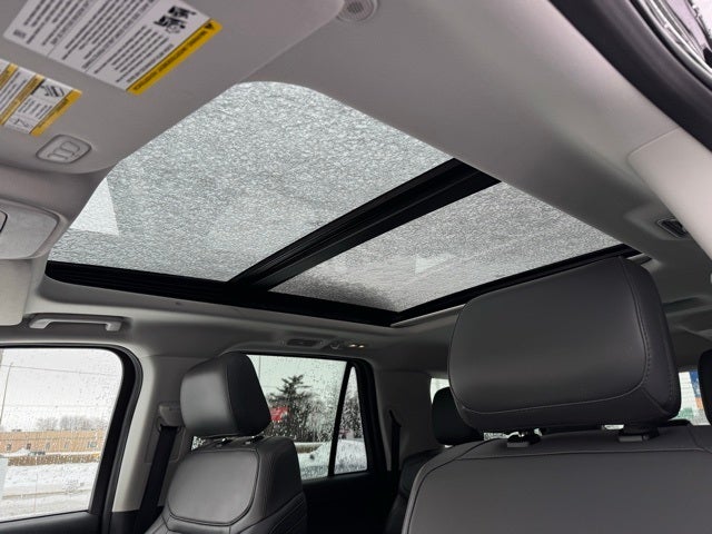 2025 Ford Expedition Max Active w/ Panoramic Moonroof + 8 Passenger Seating (2nd R