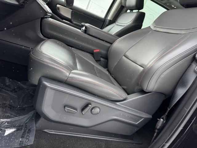 2025 Ford Expedition Max Active w/ Panoramic Moonroof + 8 Passenger Seating (2nd R