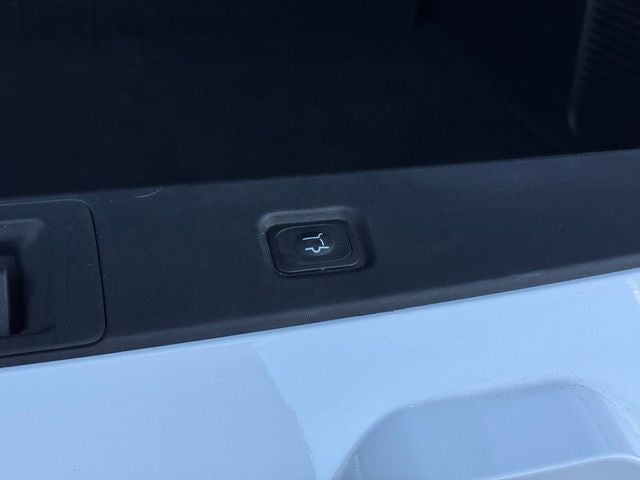 2025 Ford Expedition Max Active w/ Panoramic Moonroof + 8 Passenger Seating (2nd R