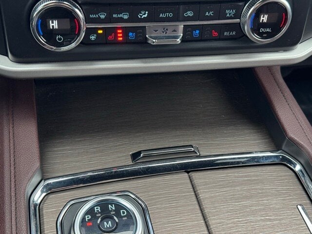 2022 Ford Expedition Max Limited w/ Panoramic Moonroof + HD Tow Package