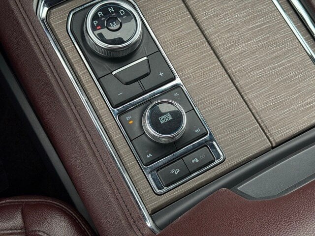 2022 Ford Expedition Max Limited w/ Panoramic Moonroof + HD Tow Package