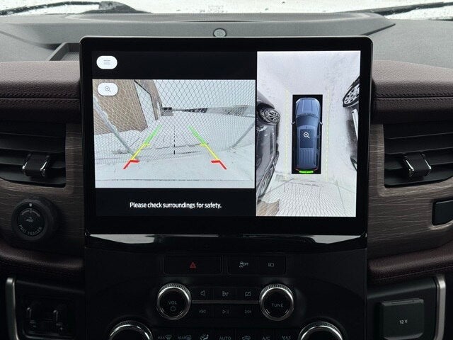 2022 Ford Expedition Max Limited w/ Panoramic Moonroof + HD Tow Package