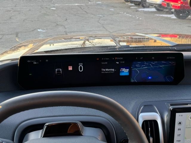 2025 Ford Expedition Active w/ Panoramic Moonroof + 2nd Row Bucket Seats