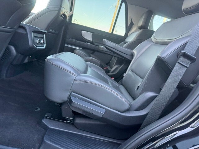 2025 Ford Expedition Active w/ Panoramic Moonroof + 2nd Row Bucket Seats