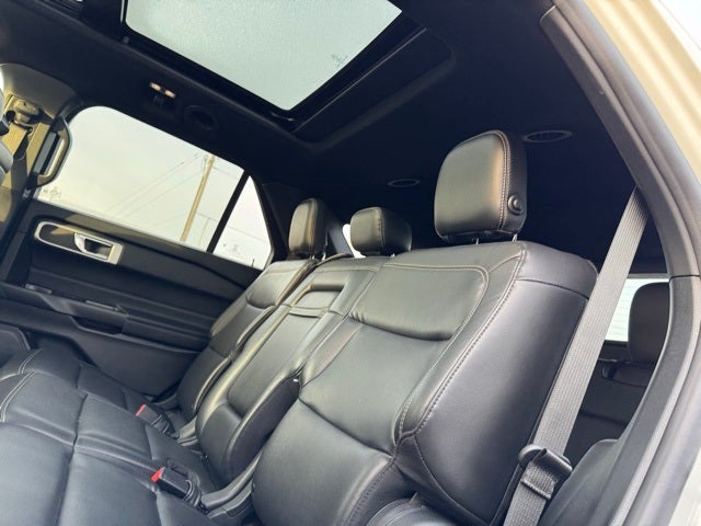 2020 Ford Explorer XLT w/ Twin Panel Moonroof + Heated Steering Wheel