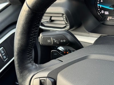 2020 Ford Explorer XLT w/ Twin Panel Moonroof + Heated Steering Wheel