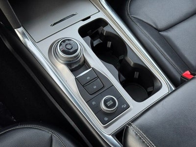 2020 Ford Explorer XLT w/ Twin Panel Moonroof + Heated Steering Wheel