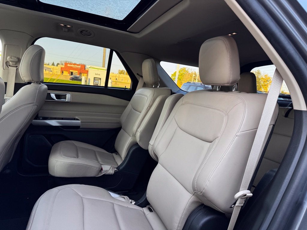 2023 Ford Explorer XLT w/Twin Panel Roof + Adaptive Cruise