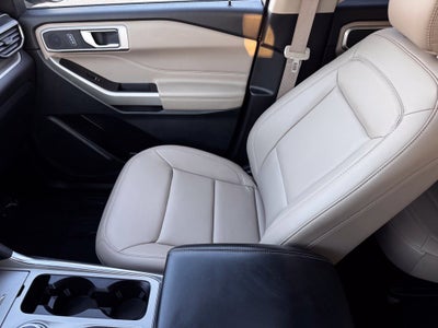 2023 Ford Explorer XLT w/Twin Panel Roof + Adaptive Cruise