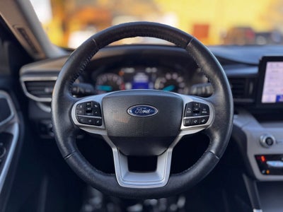 2023 Ford Explorer XLT w/Twin Panel Roof + Adaptive Cruise