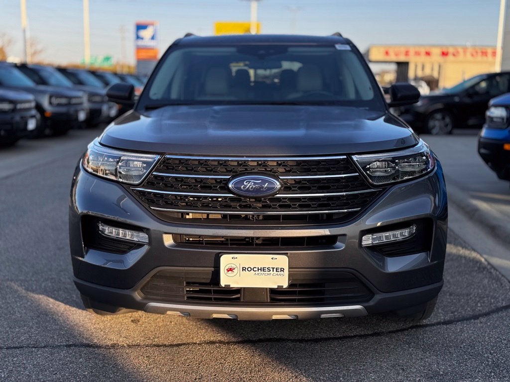 2023 Ford Explorer XLT w/Twin Panel Roof + Adaptive Cruise