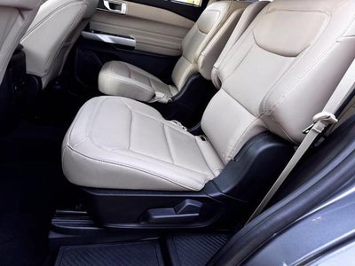 2023 Ford Explorer XLT w/Twin Panel Roof + Adaptive Cruise