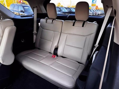 2023 Ford Explorer XLT w/Twin Panel Roof + Adaptive Cruise