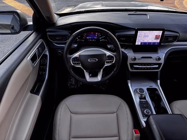 2023 Ford Explorer XLT w/Twin Panel Roof + Adaptive Cruise