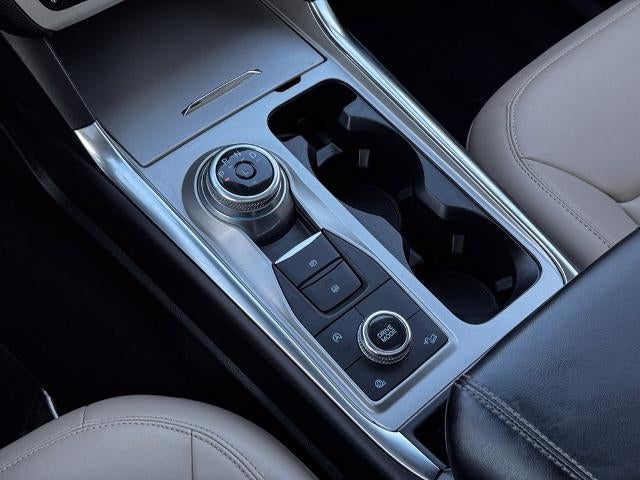 2023 Ford Explorer XLT w/Twin Panel Roof + Adaptive Cruise