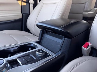 2023 Ford Explorer XLT w/Twin Panel Roof + Adaptive Cruise