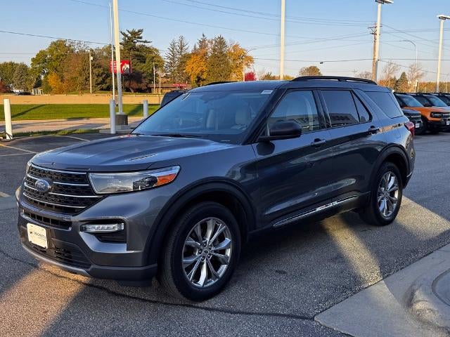 2023 Ford Explorer XLT w/Twin Panel Roof + Adaptive Cruise