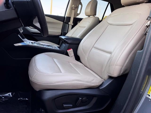 2023 Ford Explorer XLT w/Twin Panel Roof + Adaptive Cruise