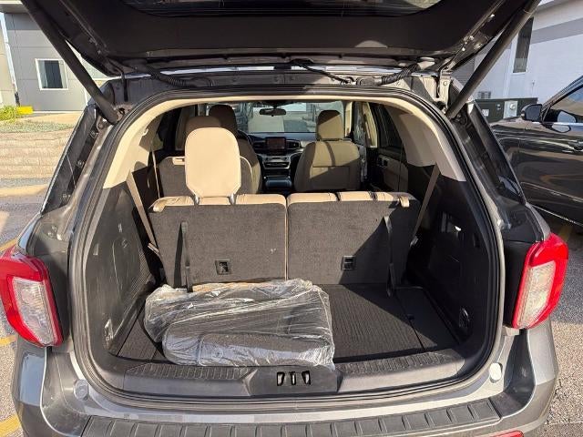 2023 Ford Explorer XLT w/Twin Panel Roof + Adaptive Cruise