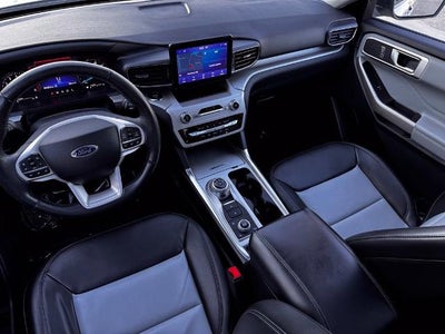 2024 Ford Explorer XLT