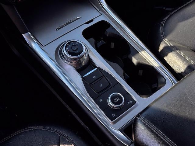 2023 Ford Explorer Limited w/Twin Panel Roof