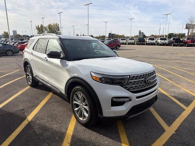 2023 Ford Explorer Limited w/Twin Panel Roof