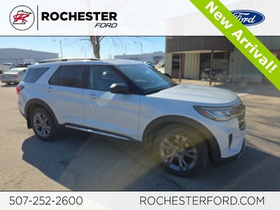 2025 Ford Explorer Active w/ Panoramic Moonroof + Heated Steering Wheel