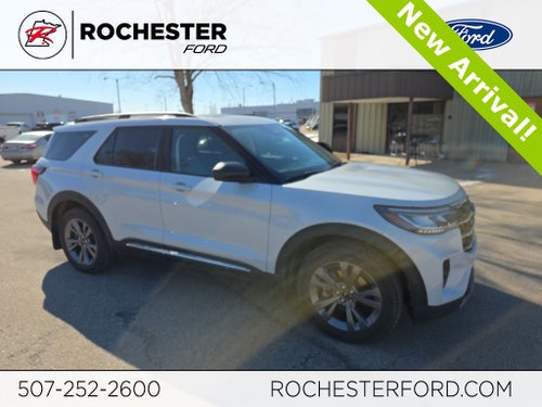 2025 Ford Explorer Active w/ Panoramic Moonroof + Heated Steering Wheel