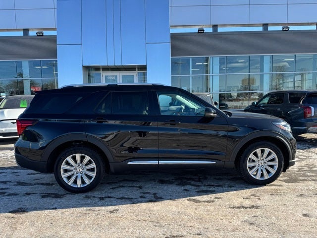 2025 Ford Explorer Platinum w/ Twin Panel Moonroof + Massaging Seats