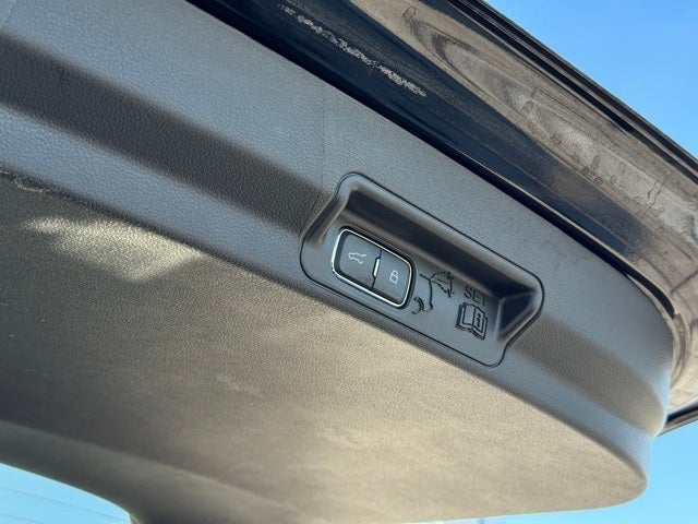 2025 Ford Explorer Platinum w/ Twin Panel Moonroof + Massaging Seats