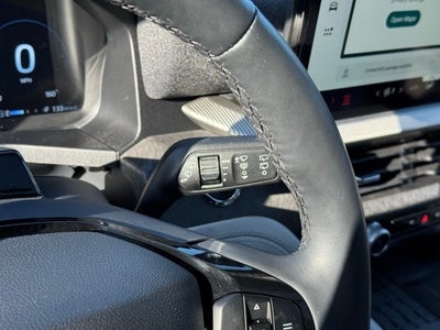 2025 Ford Explorer Platinum w/ Twin Panel Moonroof + Massaging Seats