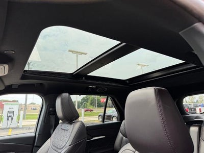 2025 Ford Explorer Platinum