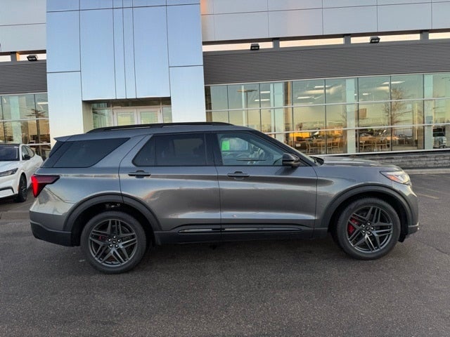 2025 Ford Explorer ST w/ Twin Panel Moonroof + Massaging Seats