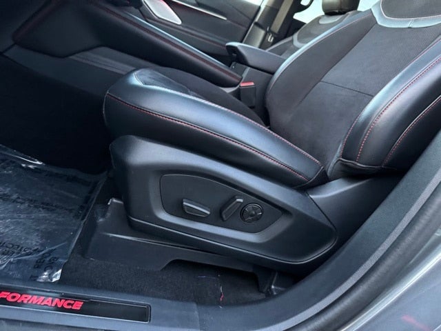 2025 Ford Explorer ST w/ Twin Panel Moonroof + Massaging Seats