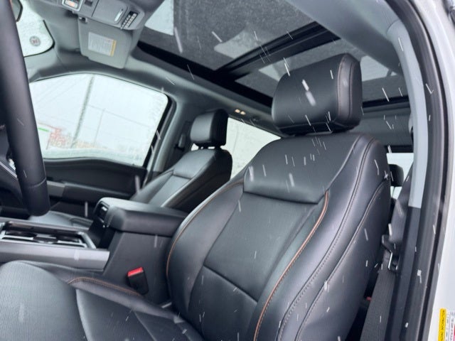 2026 Ford F-350SD Lariat w/ Twin Panel Moonroof + 2kw Pro Power Onboard