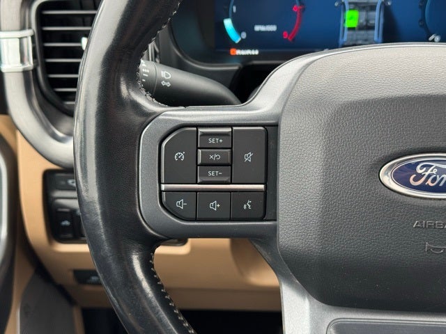 2023 Ford F-350SD Lariat w/ Twin Panel Moonroof + 360 Camera